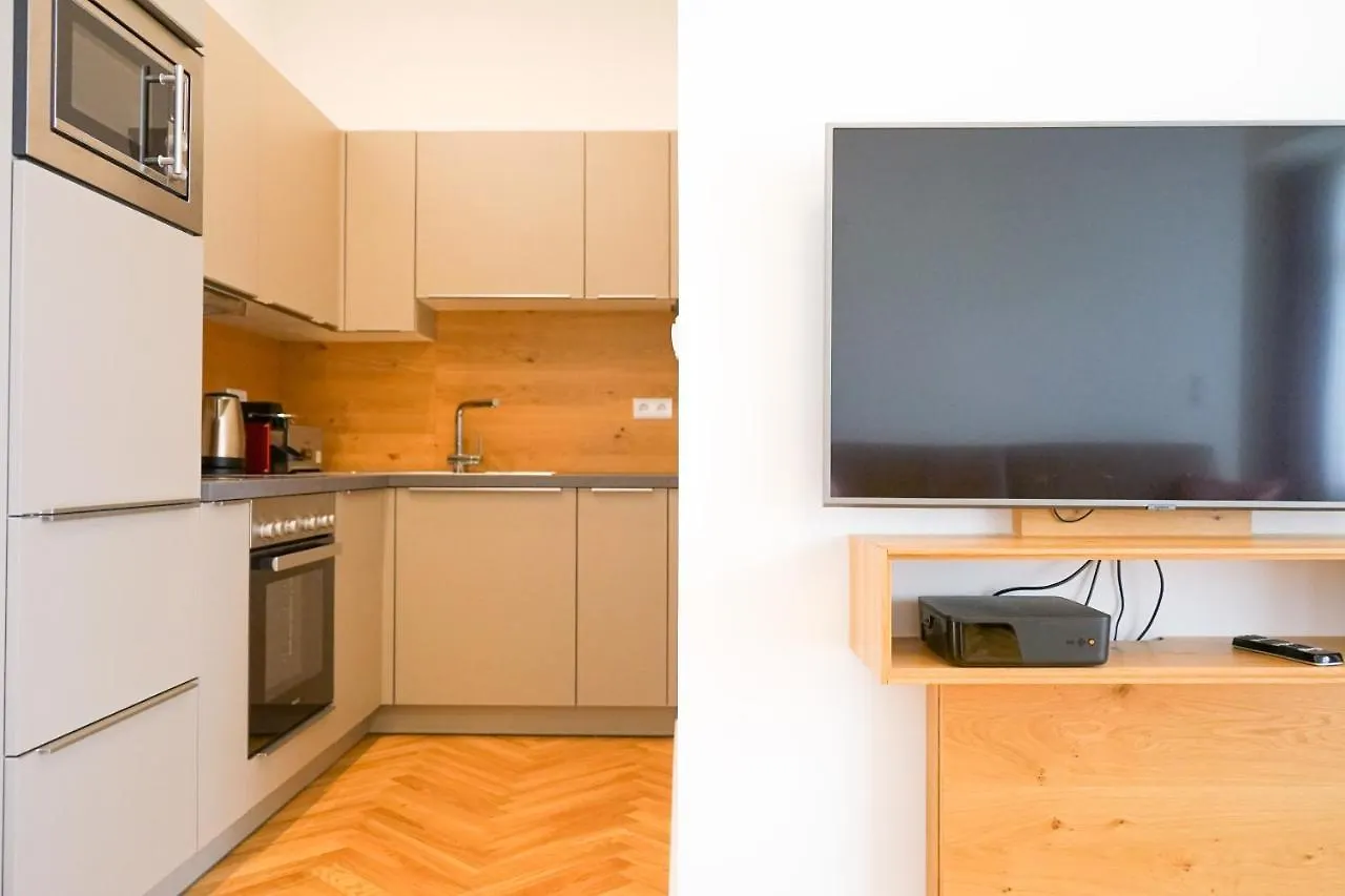 Nadland Apartments B7 Vienne